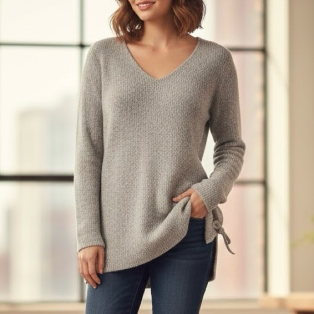 Le ChΓ’teau Grey Knit Boho Whimsical V-Neck Ribbed Corset Lace-Up Sides Sweater